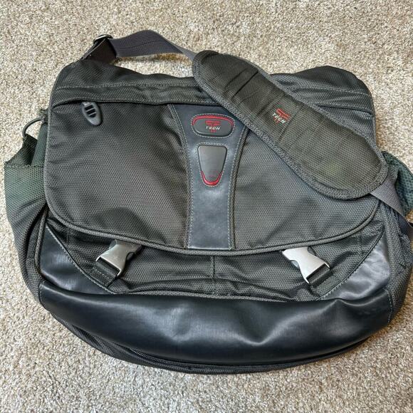 Tumi Other - Tumi T-Tech 5508GRH  Expandable Briefcase Messenger Laptop Bag